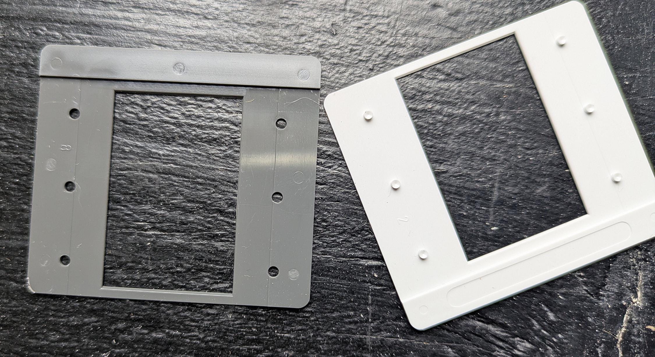 GEPE 35 mm プラスチックスライドマウント - 21個入り、ガラスなし