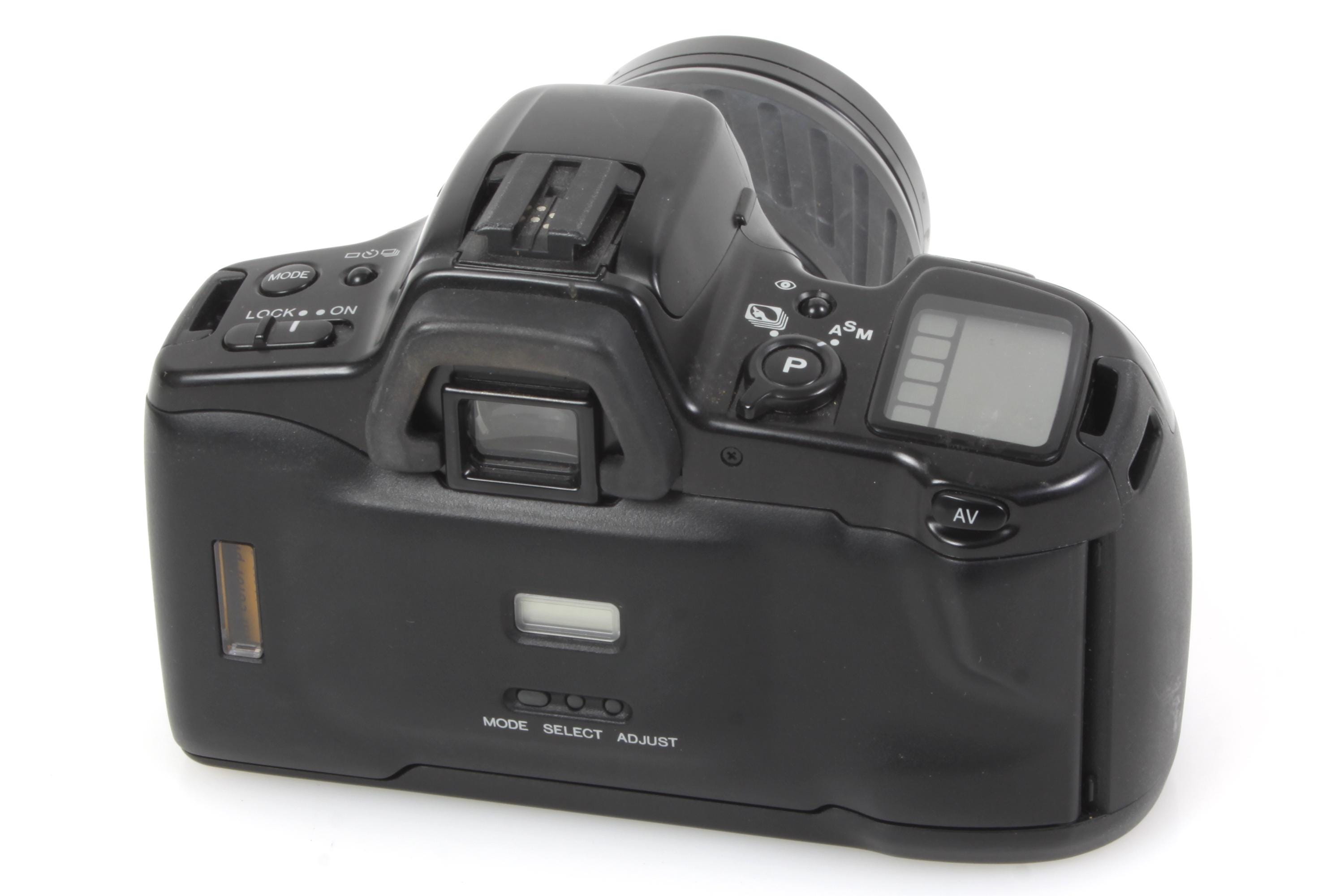 ミノルタ フィルムカメラ（望遠レンズとバッテリー付き） - Etsy 日本