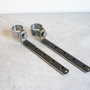 Flash Tube Bracket - Set of 2 - No Screws Included