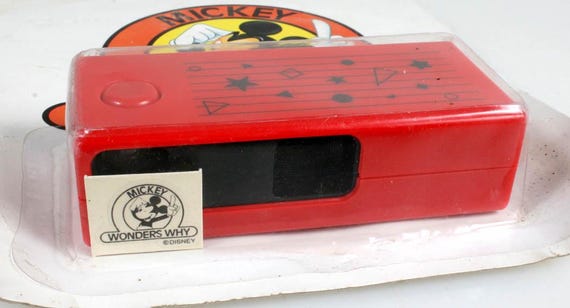 ミッキーマウス 110 フィルムカメラ、レッド、オリジナルパッケージ