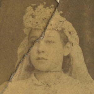 Confirmation/communion? Photo, Young Lady W/ Bible, Chicago, Margaret Spaner?