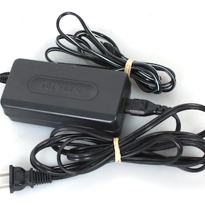 OEM Sony AC Power Adaptor Model AC-L10A 8.4V 1.5A for Handycam