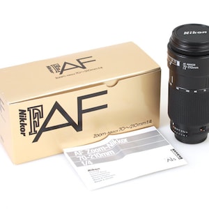NIKON 70-210MM F/4 af Telephoto Nikon Nikkor Lens FX DX mint