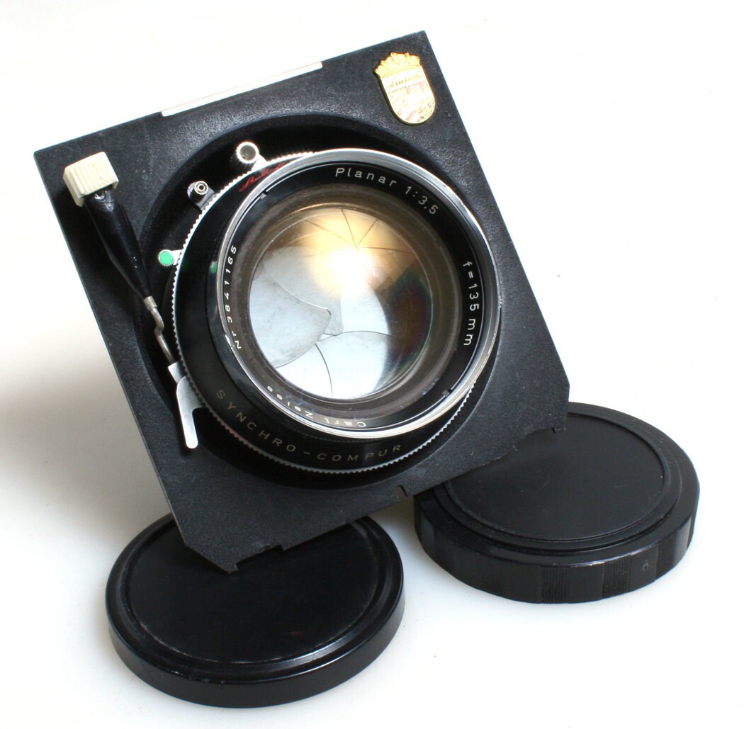Carl Zeiss Planar 135mm F3.5 Lens on Rare Linhof Lens Board Carl Zeiss Planar 135mm F3.5 Lens on Rare Linhof Lens Board