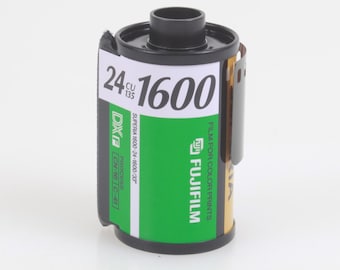 Utgången Fujicolor Superia 1600 35 mm Film, 24 exponeringar