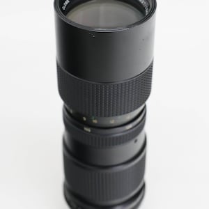 Canon Film Camera lens 85-205mm f/3.8 Close Focusing Auto Zoom Lens