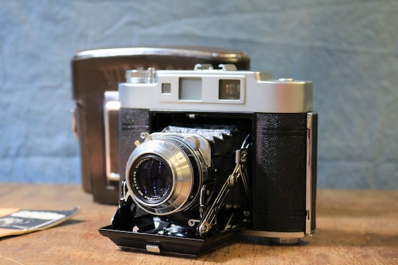 ヴィンテージ Aires Viceroy 中判カメラ（マニュアルと専用