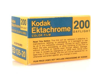 KODAK エクタクローム E100G フィルム 8本　※有効期限切れ Amazon | Kodak Ektachrome E100G カラースライドフィルム ISO 100