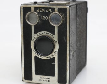 Jem Jr. 120 The J.E. Mergott Co. Metal Box Kamera - FUNKTIONIERT