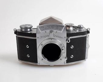 Rare Exakta V 35mm German SLR Film Camera Body SN