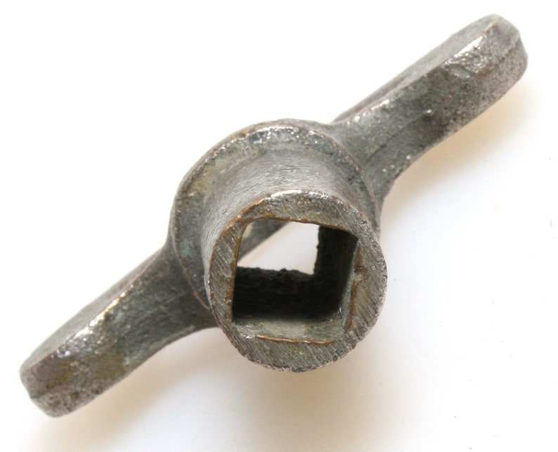 shut off key for water