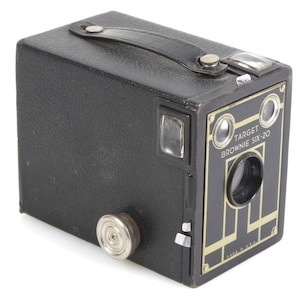Target Brownie Six-20 Box Camera