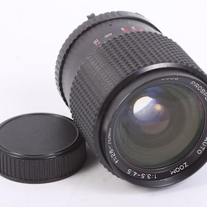Minolta  FILM 28-70mm Zoom Lens w/ Macro MD Mount