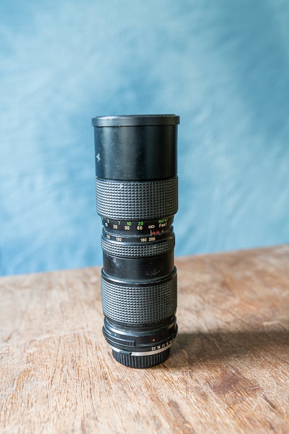 Vivitar 85-205mm F3.8 Macro Telephoto Auto Zoom Lens for Olympus