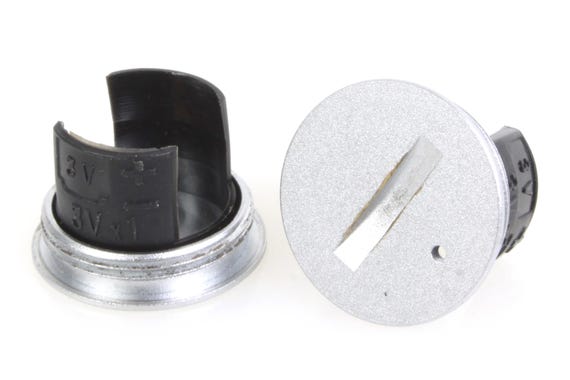 ニコンバッテリーキャップ：F3/F3HP/FM2N/FE2/FA/FG/EM/FM3A フィルム
