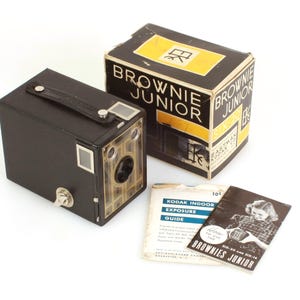 Kodak Brownie Junior Six-20 Art Deco Camera in Box W/ Manual
