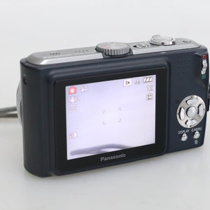 Panasonic Lumix DMC-TZ4 Black Digital Camera with Original Box and Accessories image 3