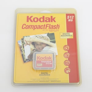 NEW  Compact Flash 512MB Card w Protective Case - New Old Stock