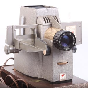 Art Deco Slide Projector, Working