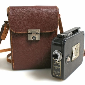 Movie Camera in Leather Case//Cine Kodak//8mm
