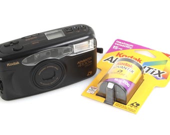 コダック アドバンティックス 4100ix ズームフィルムカメラ（フィルム