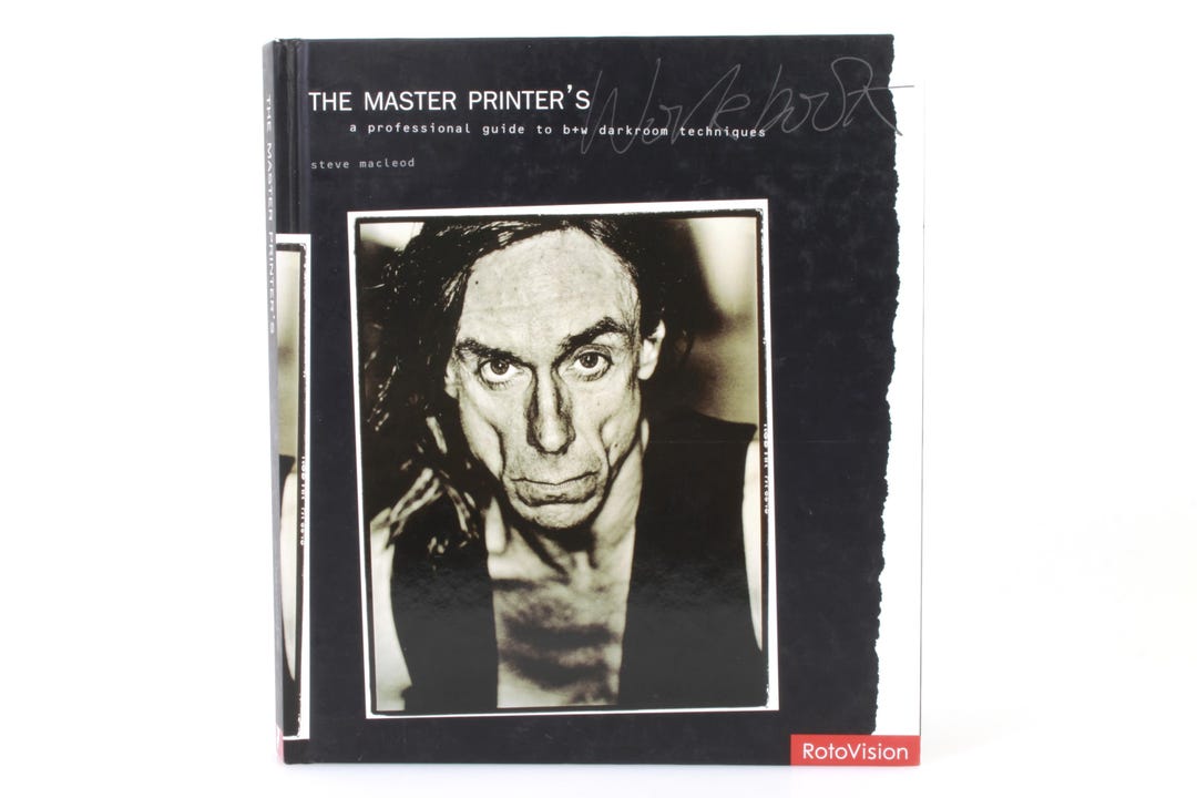 The Master Printers Workbook: A Professional Guide to BW Darkroom ...