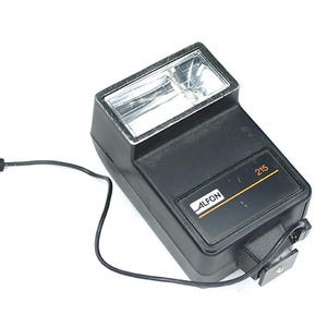 Camera Flash Fits Any Film or Digital Camera W Hot Shoe & Pc Cord Tested Works