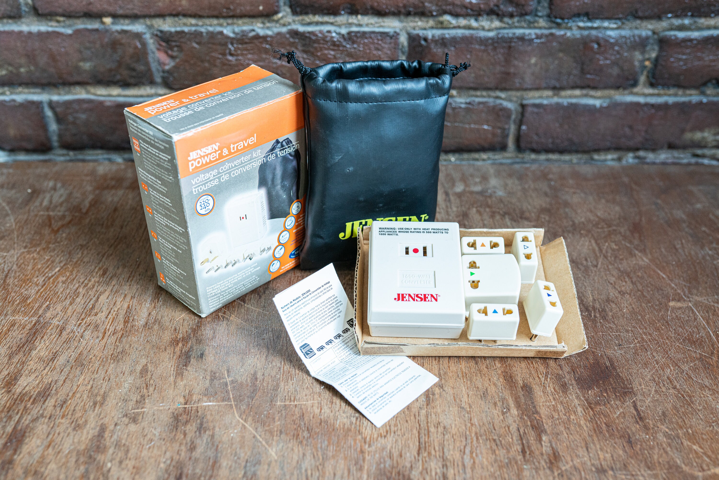 Home & Garden JENSEN POWER & TRAVEL VOLTAGE CONVERTER KIT CONVERTS 220V