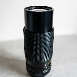 Sears 80-200mm f4 Telephoto Zoom Lens w/ Macro for Canon FD Mount