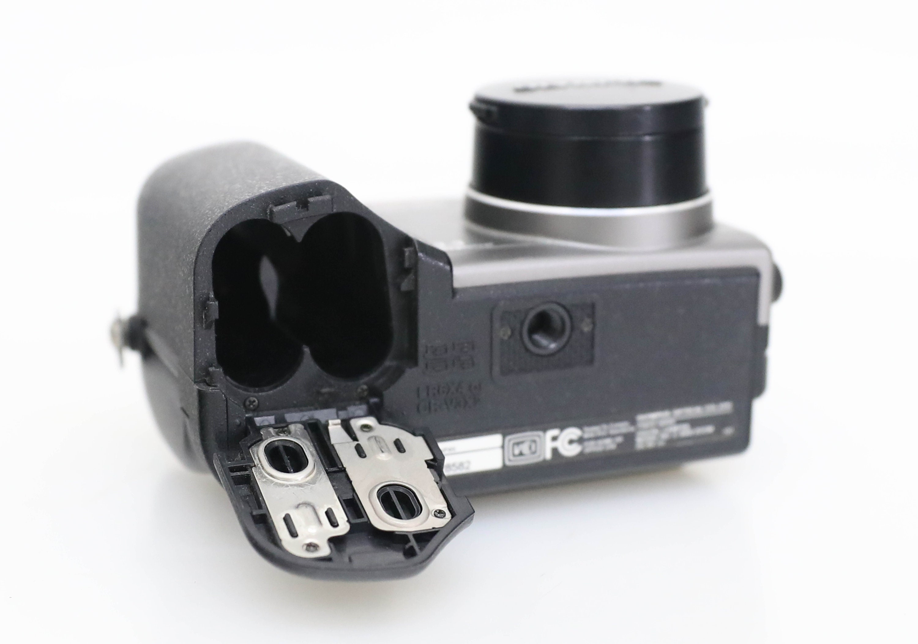 Olympus Camedia C-3000 Zoom 3.3MP Digital Camera With Memory Card