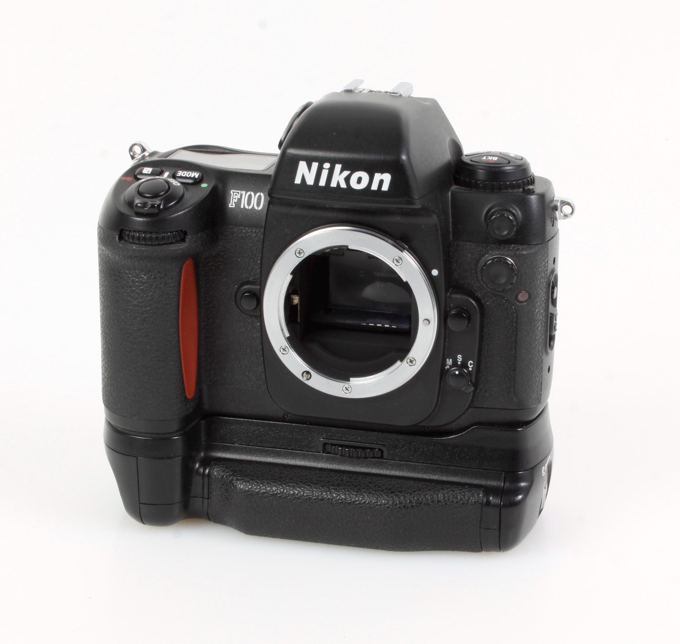 Nikon F100 35mm一眼レフフィルムカメラ（MB-15モータードライブ搭載