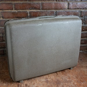 Vintage Retro Samsonite Silhouette Hard Sided Luggage Case