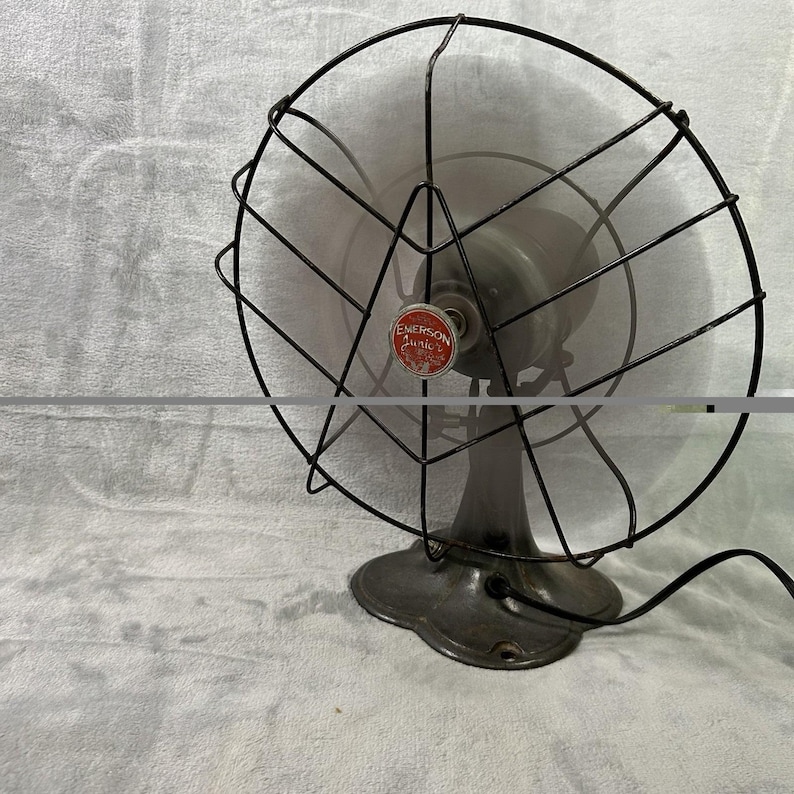 Antique Emerson Junior Desk Fan Runs Great Tilt Adjustment Issue image 1
