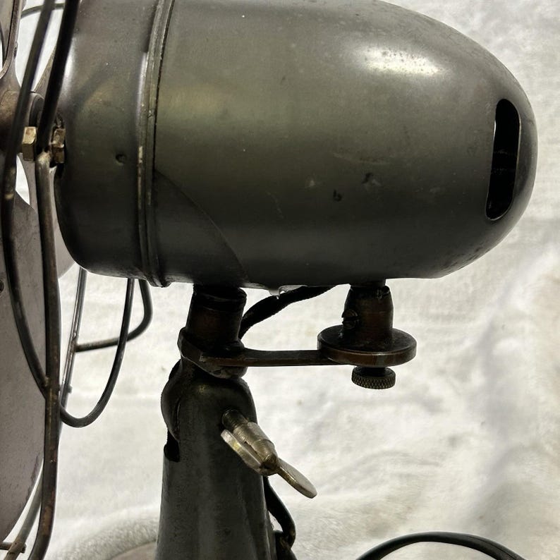 Antique Emerson Junior Desk Fan Runs Great Tilt Adjustment Issue image 3