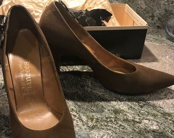Vintage women's Fiancees brown suede pumps - 7AAA