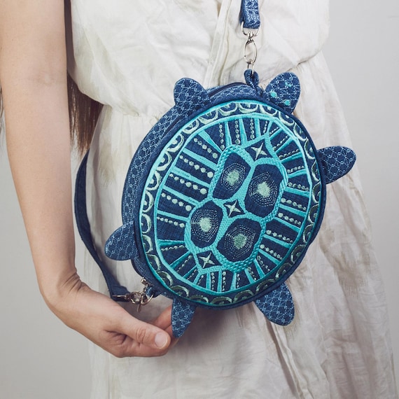 Embroidered handbag animal shaped, Turtle bag, Top handle bag, Animal form bag, Festive bag, Cute deily bag, Ocean turtle embroidery