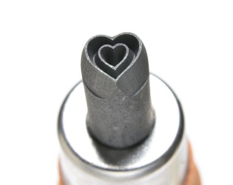 TGSs-029 Small Graphite Stamp - Heart in Heart