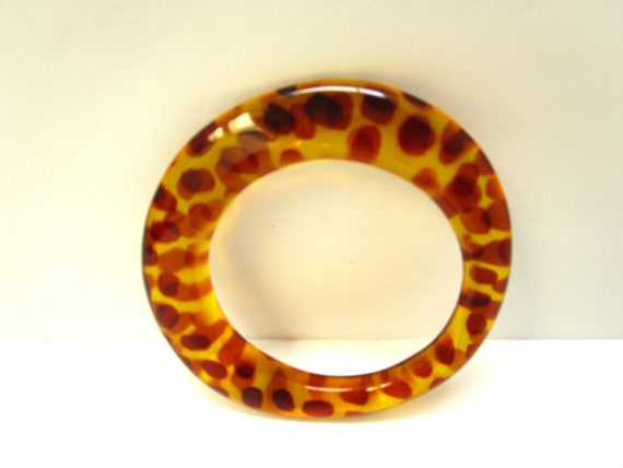 Large Leopard Print Lucite Bangle Seamless Transl… - image 1