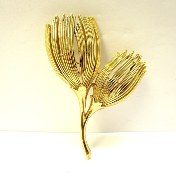 Crown Trifari Gold Double Flower Brooch Trifari Gold Gilt Pussy Willow Flower Brooch Estate Trifari Tulip Flower Pin Shiny Gold Washed Tulip