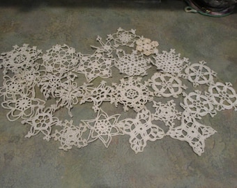 25 Mixed Lot Hand Crochet Doily Snowflakes Hand Crochet Coasters Vintage Crochet Christmas Tree Snowflakes Crochet Doilies Crochet Doily