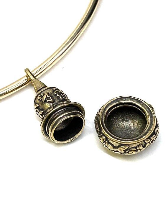 Solid Brass Gourd Shape Pendant Locket Snuff opiu… - image 3
