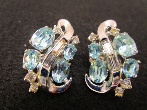 Vintage Crown Trifari Earrings Crown Trifari Pat P