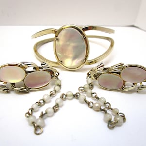 Vintage Mother Of Pearl Sweater Clips Bracelet Set Gold Clamper Bracelet Large Mother of Pearl Sweater Guard Shaw Clips Organic Shell Cuff