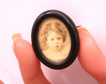 Antike viktorianische Whiby Jet Photo Locket Brosche Pin Mourning Pin