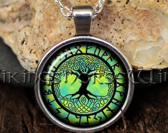 Yggdrasil Baum Glas Halskette, Grüner Keltischer Baum des Lebens Runen Anhänger, Einzigartiges Wikinger Amulett, Nordische Mythologie Schmuck, Paganes Geschenk