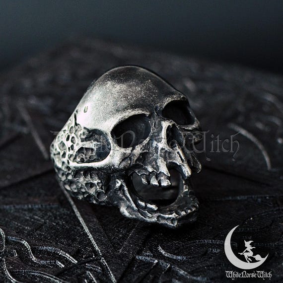 EC4Shop Men's 316L Stainless Steel Skull Ring – Gothic Punk Biker Jewelry – Silver, Black, Gold, Brushed