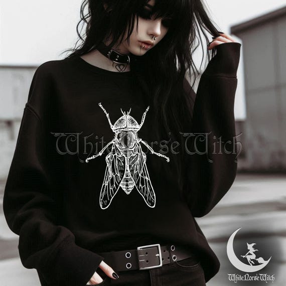 Weird Housefly Sweatshirt, Dark Cottagecore Fairy Grunge Shirt, Pastel Goth Fly Insect Sweat, Weirdcore Pullover, Gothic Alt Fashion, S-5XL