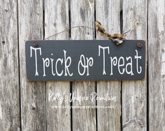 Trick or Treat Halloween Sign