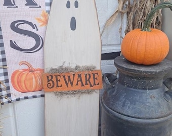 Wooden Ghost Porch Leaner Halloween Decor