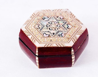 Handmade Mother of Pearl Egyptian Ring Box | Jewelry Storage Egyptian Treasure Box| Oriental Star Shell Ring Box